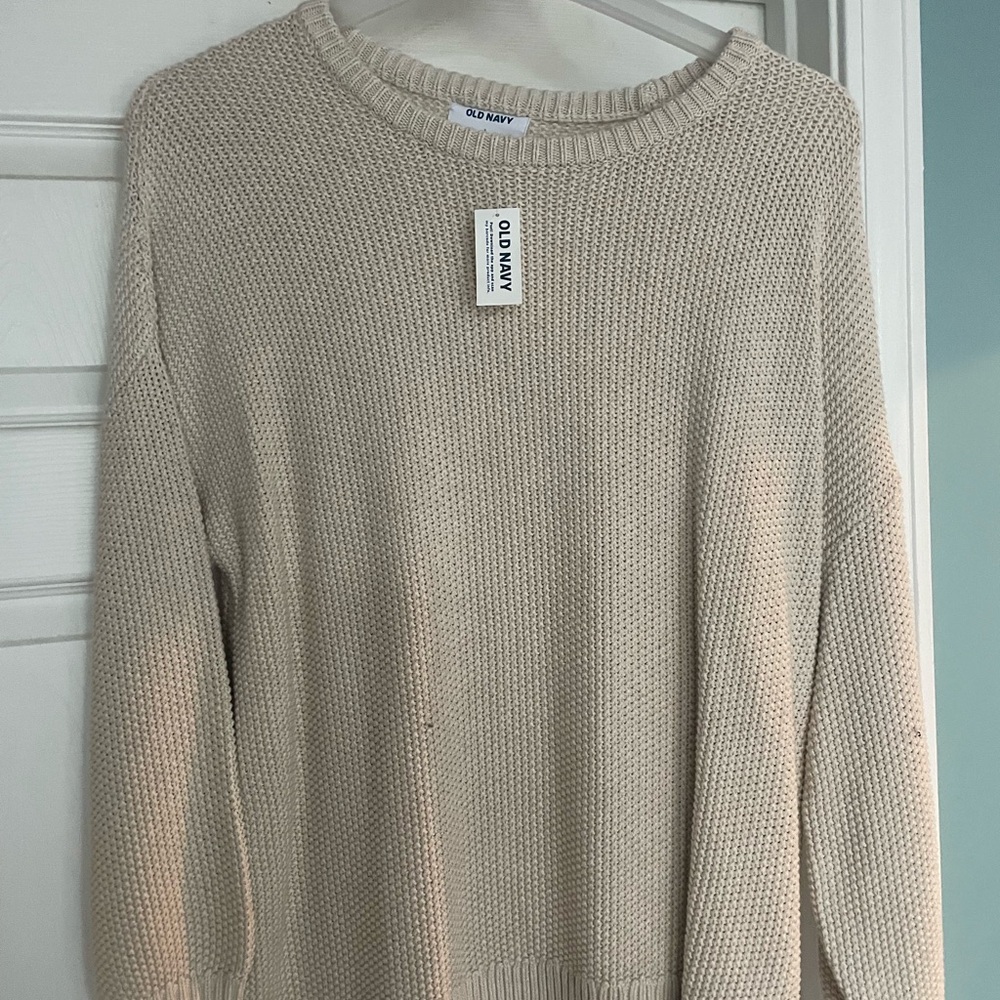 Old Navy Women's Beige Crew Neck Sweater